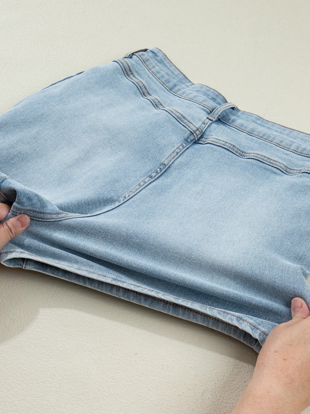 High-Rise Light Blue Denim Shorts with Bow Pockets WOMEN - Picture 9 of 10